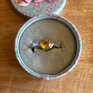 Chic Yellow Stone Ring